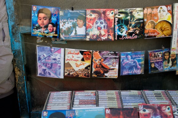 Kabul: fable DVDs sold close to the mosque