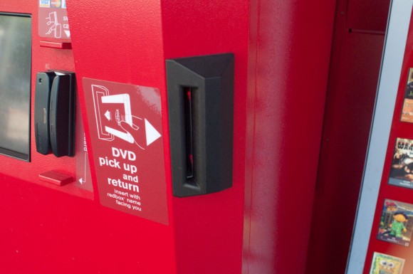 Los Angeles: redbox vending machine slot