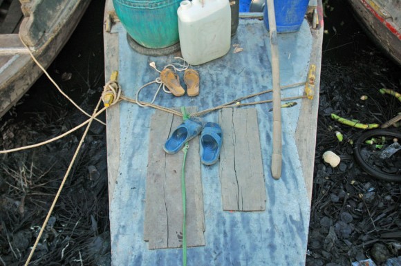 Ho Chi Minh City: banana boat wipe mats